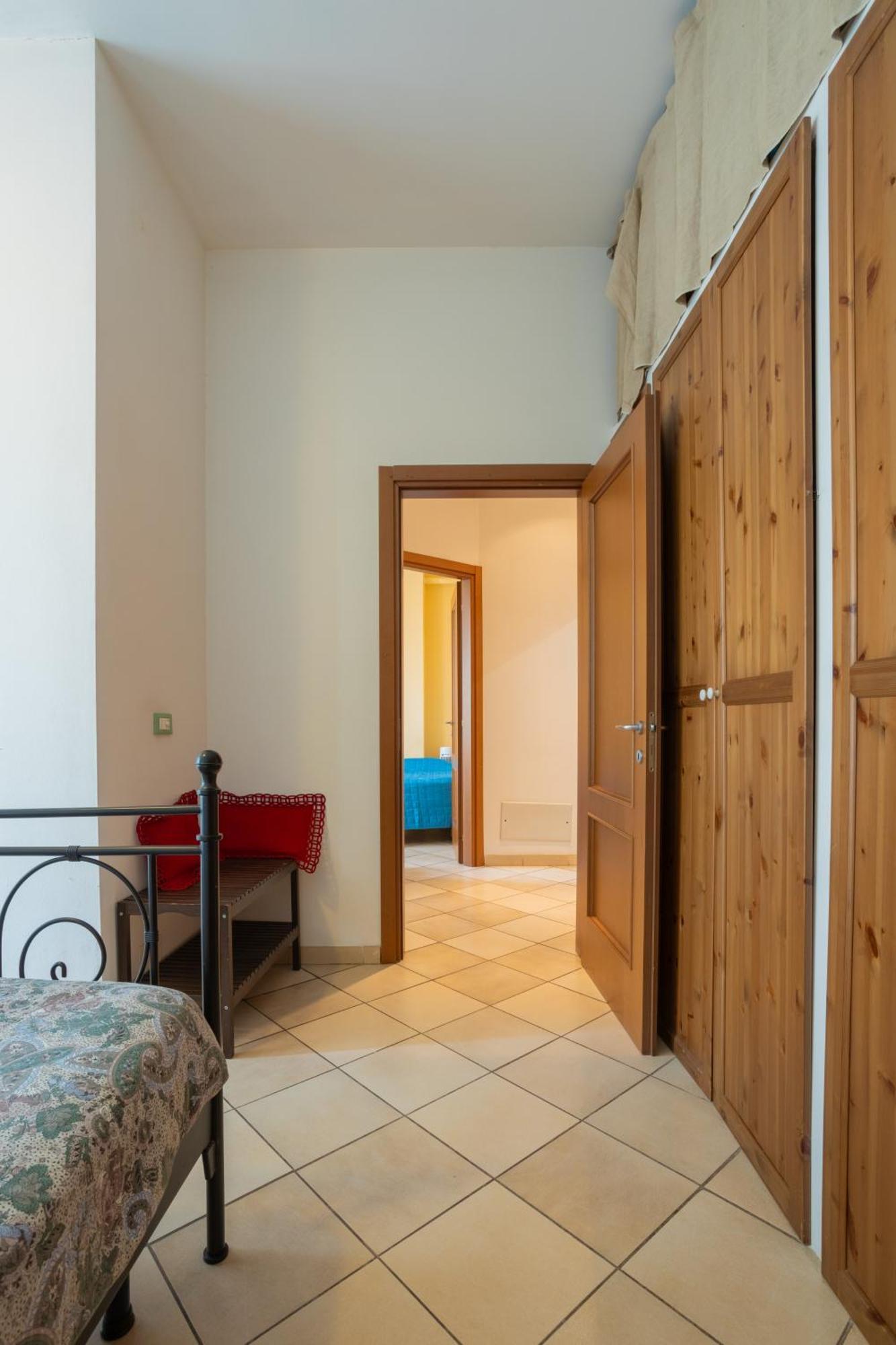Ponte Per La Sardegna E La Corsica Dalla Toscana Family Apartment Livorno Zewnętrze zdjęcie